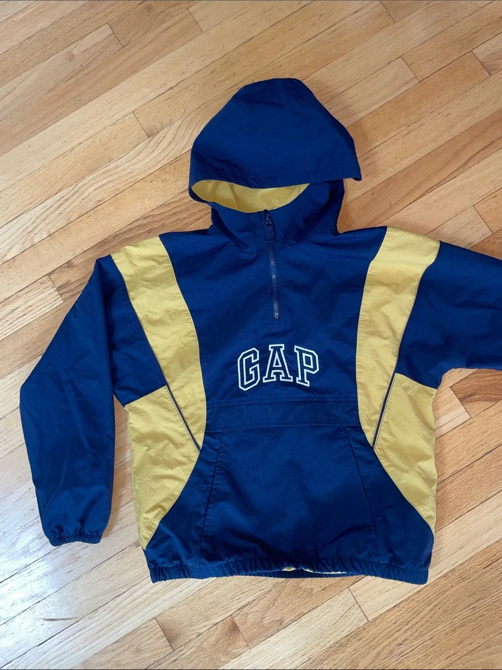 GAP Navy and Yellow Pullover Hooded Windbreaker Kids XL / 12-13 yrs old